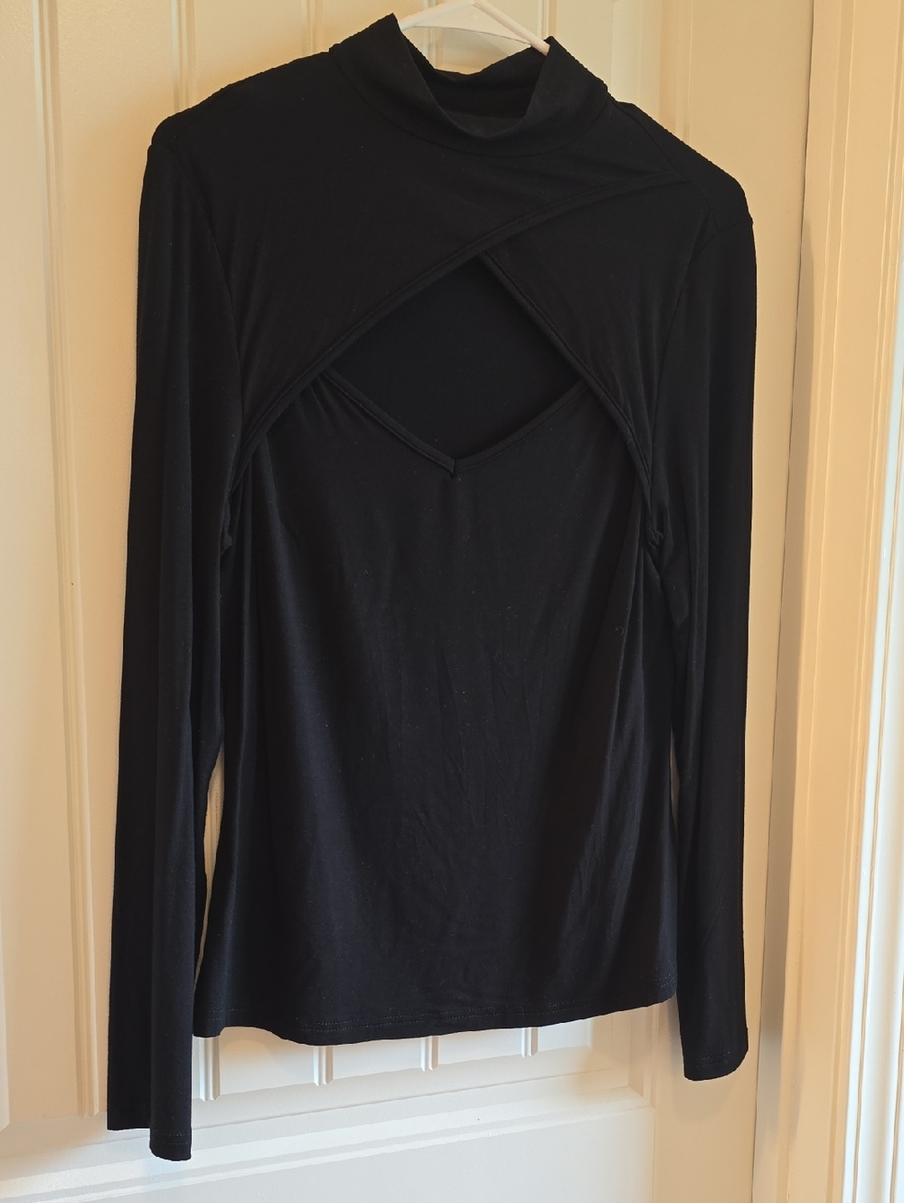 SHEIN Black Long-Sleeve High Neck Top with Front Cutout